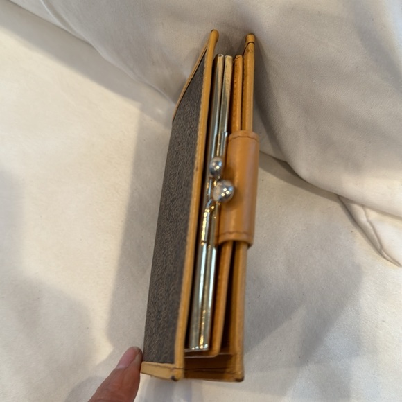 Celine Compact Kiss-Lock  Wallet light Cognac edging with Brown. 4 1/2”x 3 1/2” - Picture 2 of 15